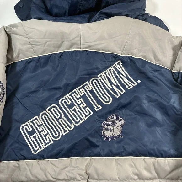 Vintage Georgetown Hoyas PRO PLAYER Puffer Coat Large Spell Out Jacket 90s Y2K